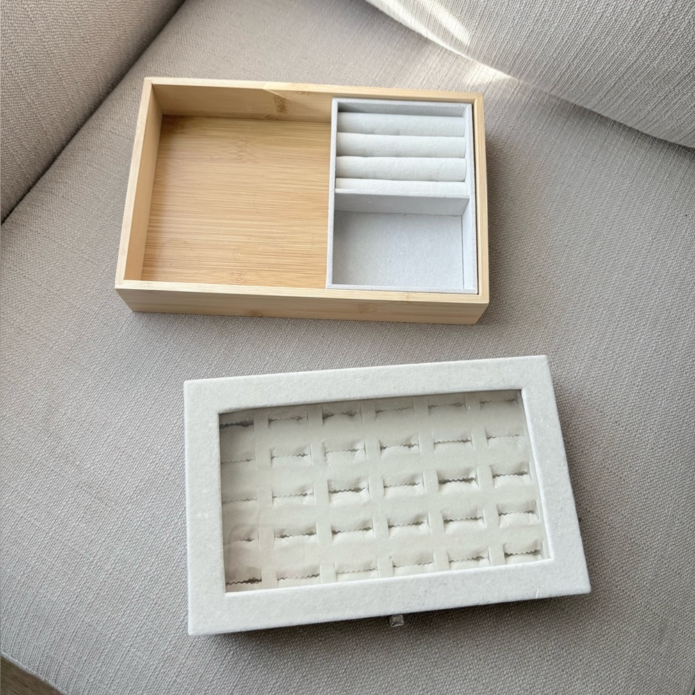 Two Bamboo Jewelry Organizer and White Rings Organizer